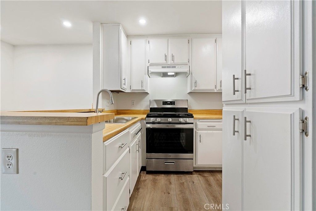 Image 1 of property listing at 12330 Osborne St. 75, Pacoima, CA 91331