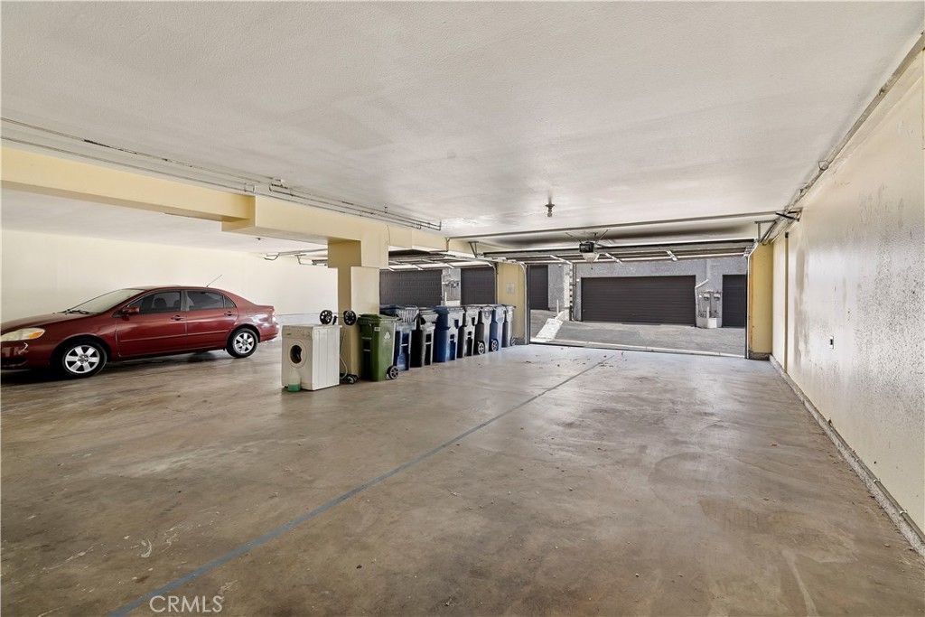 Image 16 of property listing at 12330 Osborne St. 75, Pacoima, CA 91331