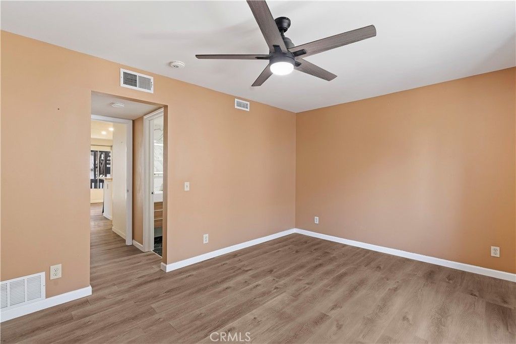 Image 8 of property listing at 12330 Osborne St. 75, Pacoima, CA 91331