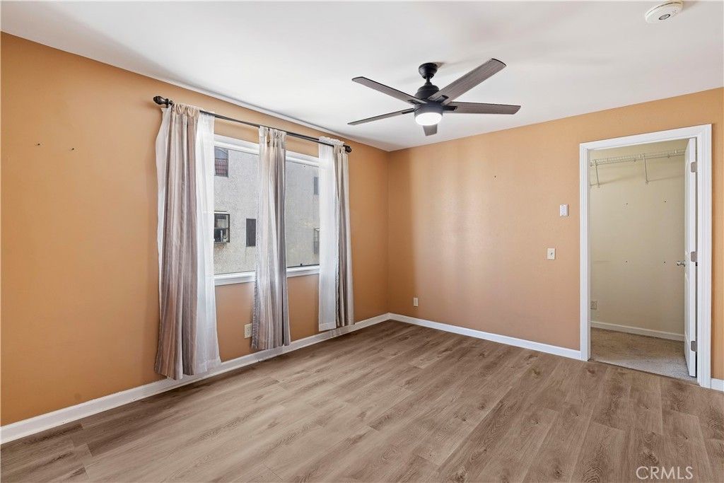 Image 9 of property listing at 12330 Osborne St. 75, Pacoima, CA 91331