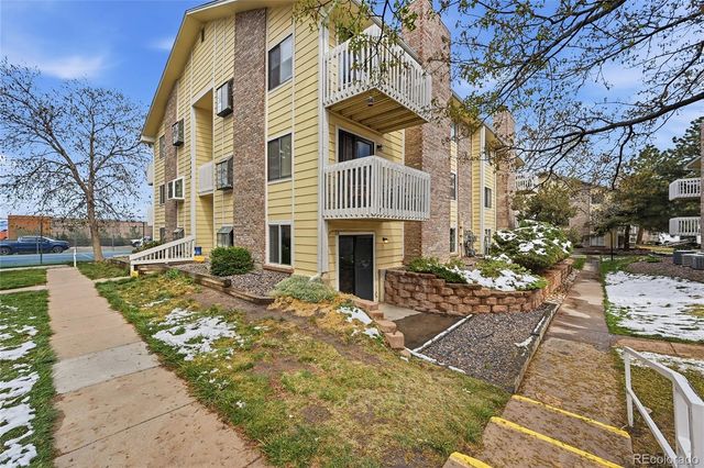 12450 E Cornell Avenue 104, Aurora, CO 80014