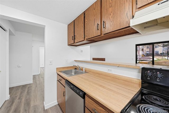 12450 E Cornell Avenue 104, Aurora, CO 80014
