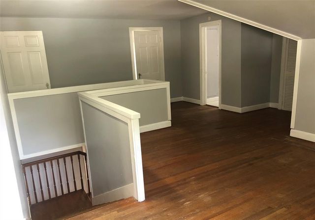 1109 N Pruett Street, Baytown, TX 77520