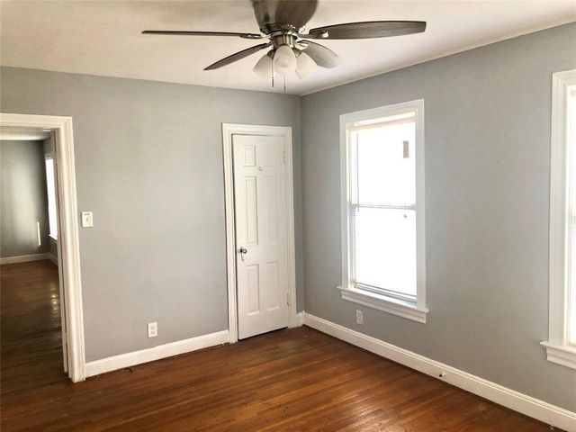 1109 N Pruett Street, Baytown, TX 77520
