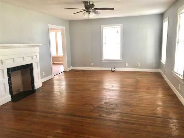 1109 N Pruett Street, Baytown, TX 77520