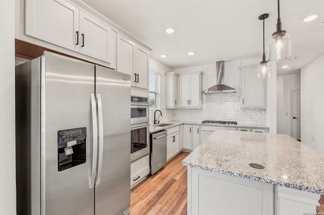 2091 Green Ash, New Braunfels, TX 78132