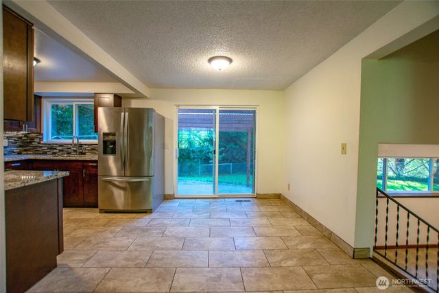 55 Meadowood Drive, Elma, WA 98541