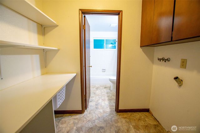 55 Meadowood Drive, Elma, WA 98541