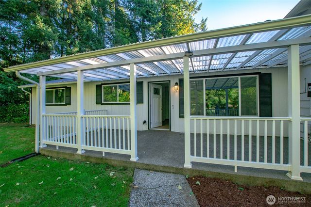 55 Meadowood Drive, Elma, WA 98541