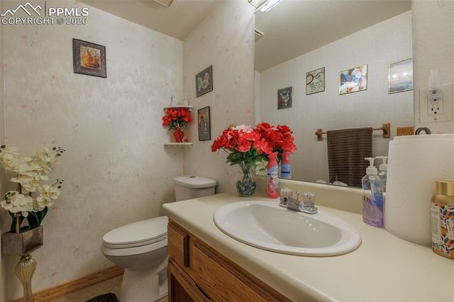 2035 Sussex Lane, Colorado Springs, CO 80909