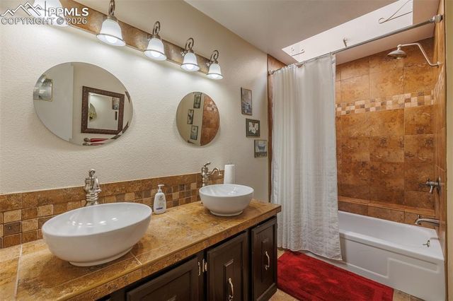 2035 Sussex Lane, Colorado Springs, CO 80909