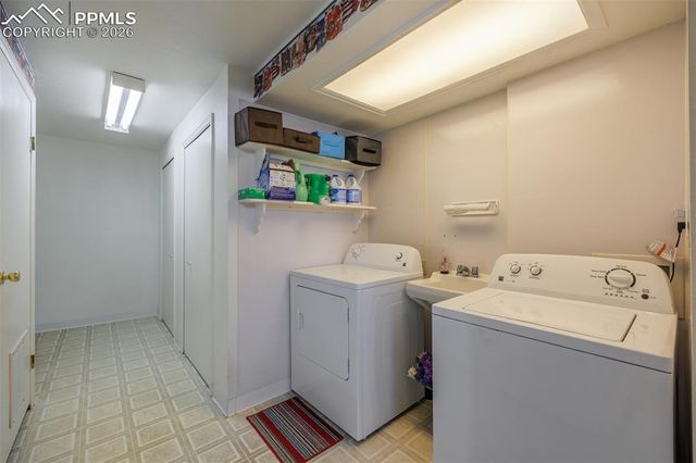 2035 Sussex Lane, Colorado Springs, CO 80909