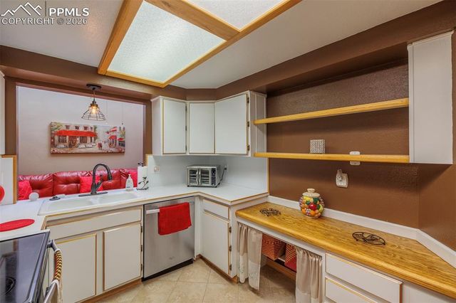 2035 Sussex Lane, Colorado Springs, CO 80909