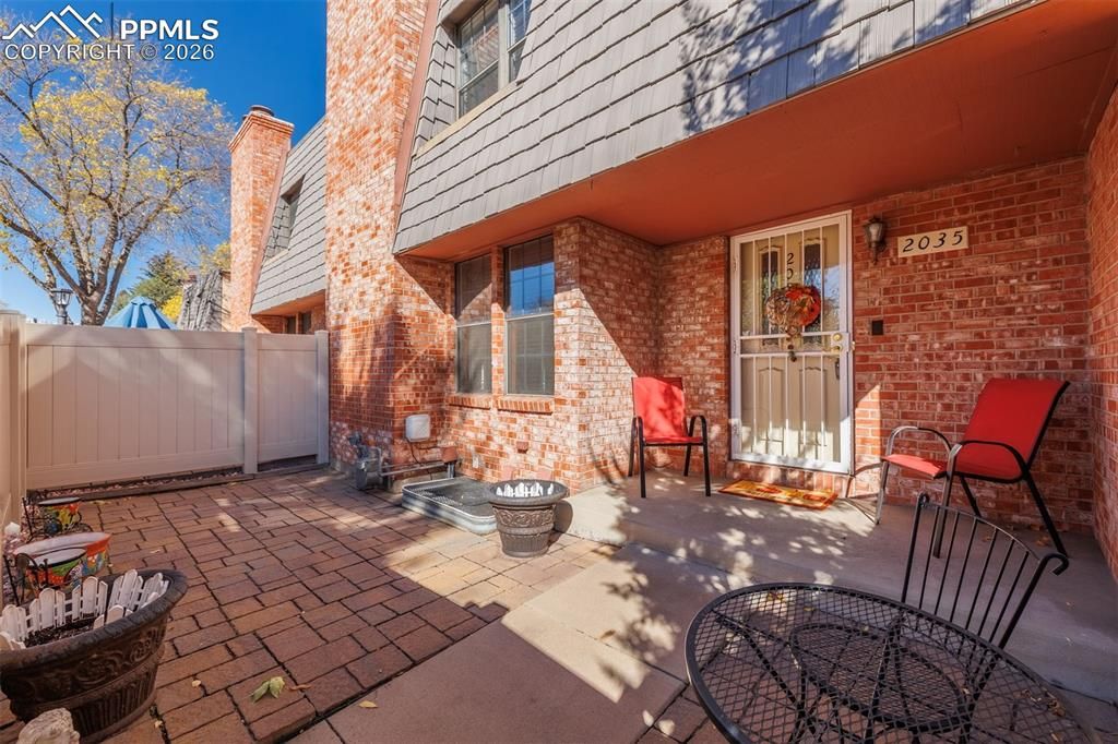 2035 Sussex Lane, Colorado Springs, CO 80909