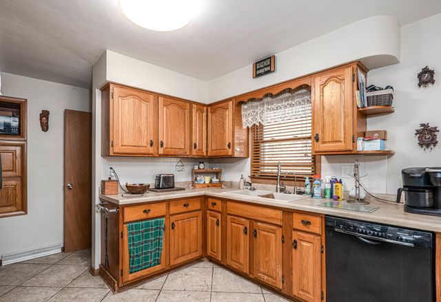 2807 Carmac Road, Rockford, IL 61101