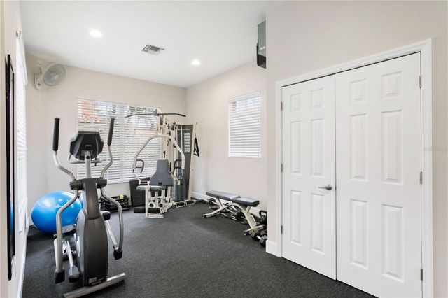 6323 VISTA VERDE DRIVE E, St Petersburg, FL 33707
