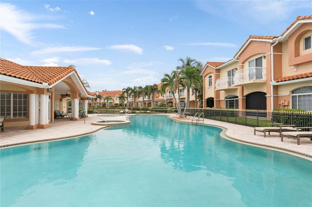 6323 VISTA VERDE DRIVE E, St Petersburg, FL 33707