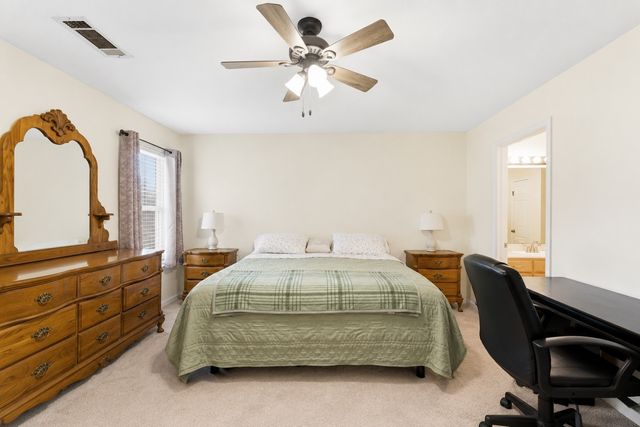 942 Lavergne Ln, La Vergne, TN 37086