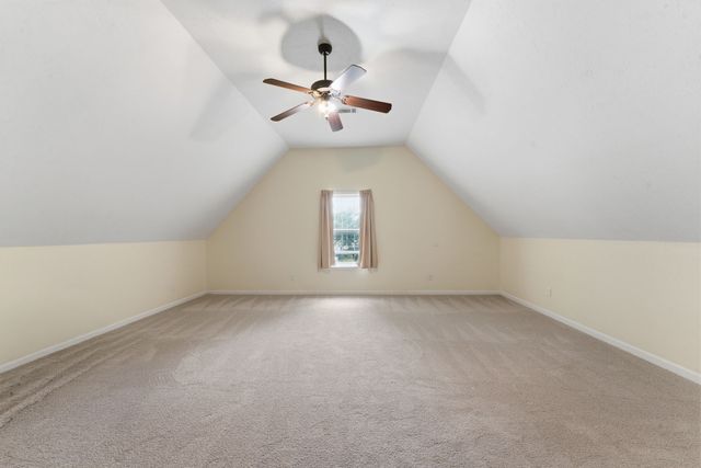 942 Lavergne Ln, La Vergne, TN 37086