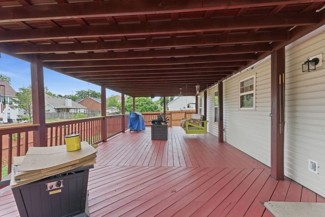 942 Lavergne Ln, La Vergne, TN 37086