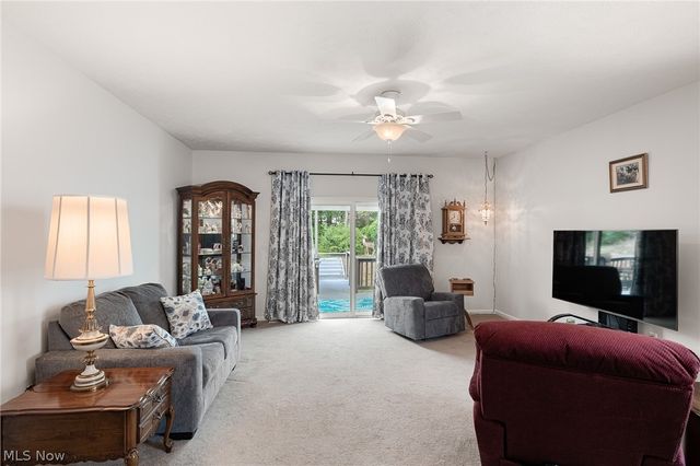 18340 Crystal Lakes Drive, North Royalton, OH 44133