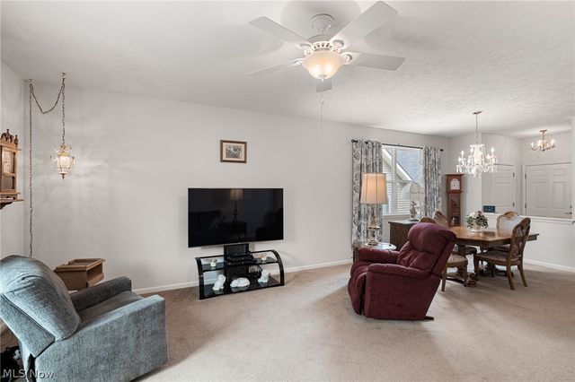 18340 Crystal Lakes Drive, North Royalton, OH 44133