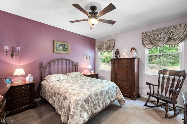 18340 Crystal Lakes Drive, North Royalton, OH 44133