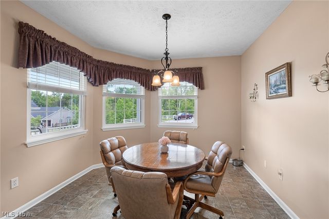 18340 Crystal Lakes Drive, North Royalton, OH 44133