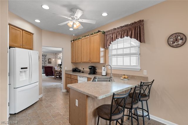 18340 Crystal Lakes Drive, North Royalton, OH 44133