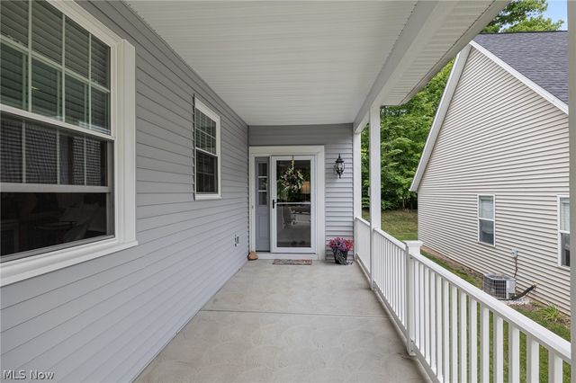 18340 Crystal Lakes Drive, North Royalton, OH 44133
