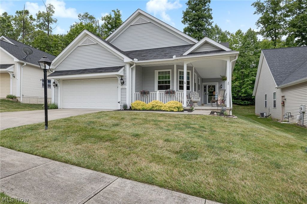 18340 Crystal Lakes Drive, North Royalton, OH 44133