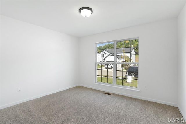 4933 Nadine Lane, St Louis, MO 63129