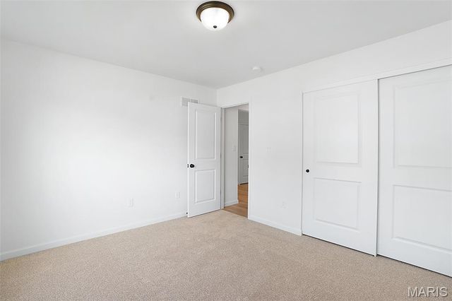 4933 Nadine Lane, St Louis, MO 63129