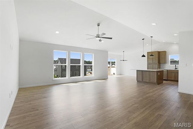 4933 Nadine Lane, St Louis, MO 63129