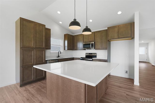 4933 Nadine Lane, St Louis, MO 63129