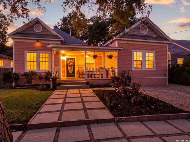 247 E Woodlawn Avenue, San Antonio, TX 78212
