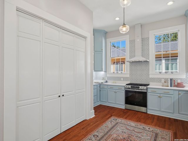 247 E Woodlawn Avenue, San Antonio, TX 78212