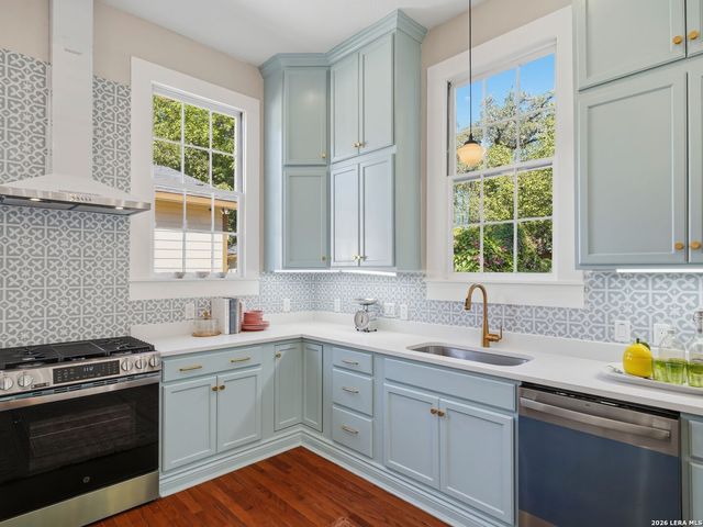 247 E Woodlawn Avenue, San Antonio, TX 78212
