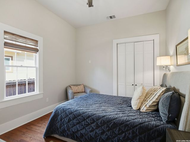 247 E Woodlawn Avenue, San Antonio, TX 78212