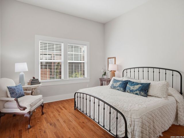 247 E Woodlawn Avenue, San Antonio, TX 78212
