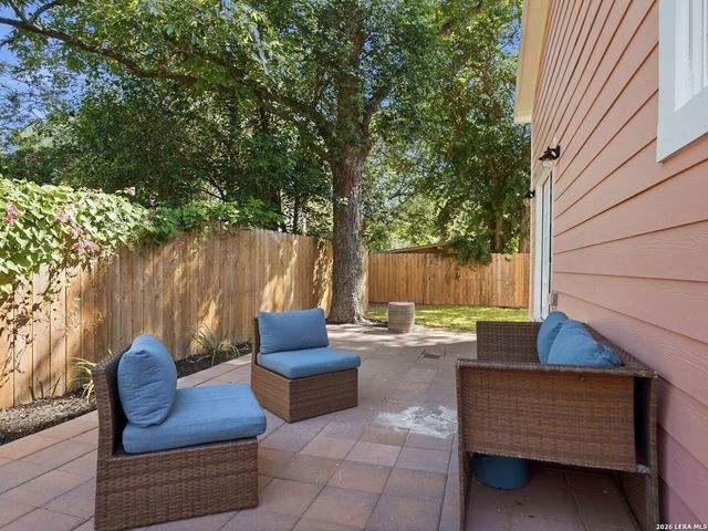 247 E Woodlawn Avenue, San Antonio, TX 78212