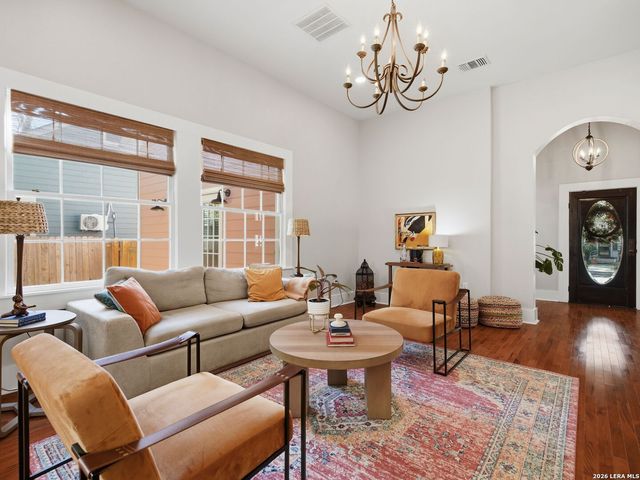 247 E Woodlawn Avenue, San Antonio, TX 78212