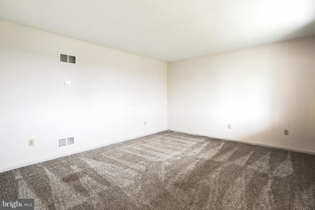 1806 BRIARCREEK LN, Middletown, PA 17057