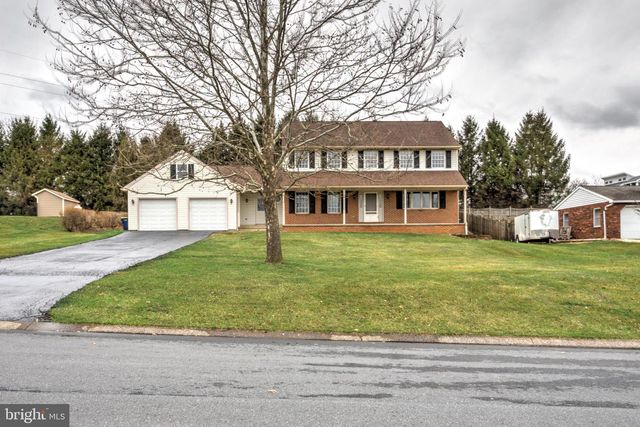 1806 BRIARCREEK LN, Middletown, PA 17057