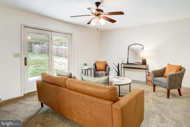 1806 BRIARCREEK LN, Middletown, PA 17057