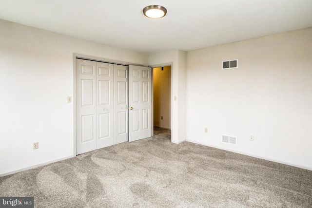 1806 BRIARCREEK LN, Middletown, PA 17057