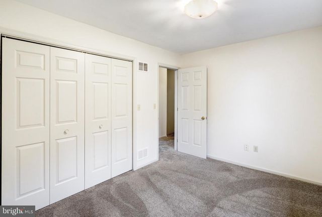 1806 BRIARCREEK LN, Middletown, PA 17057