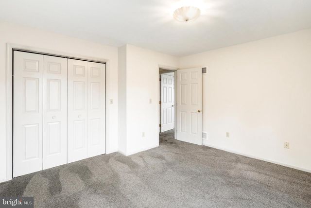 1806 BRIARCREEK LN, Middletown, PA 17057