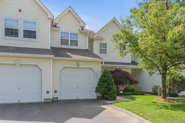 222 Erik Drive, East Setauket, NY 11733