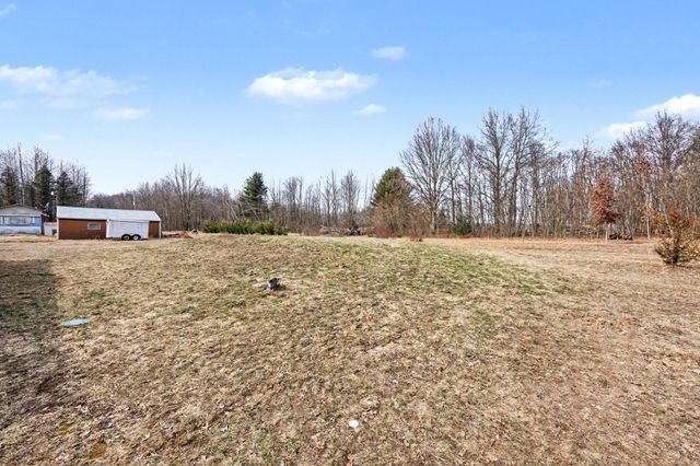 55178 County Road 384, Columbia Twp, MI 49056